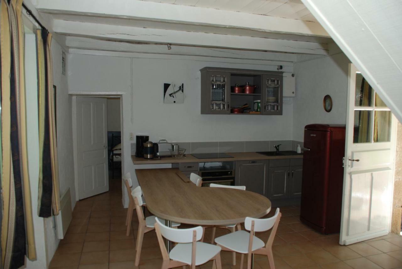 Gites Chateau Le Bois Saint-Julien-aux-Bois ภายนอก รูปภาพ
