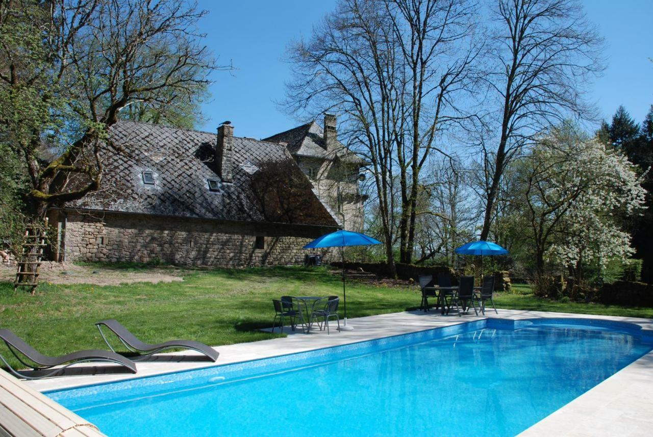 Gites Chateau Le Bois Saint-Julien-aux-Bois ภายนอก รูปภาพ